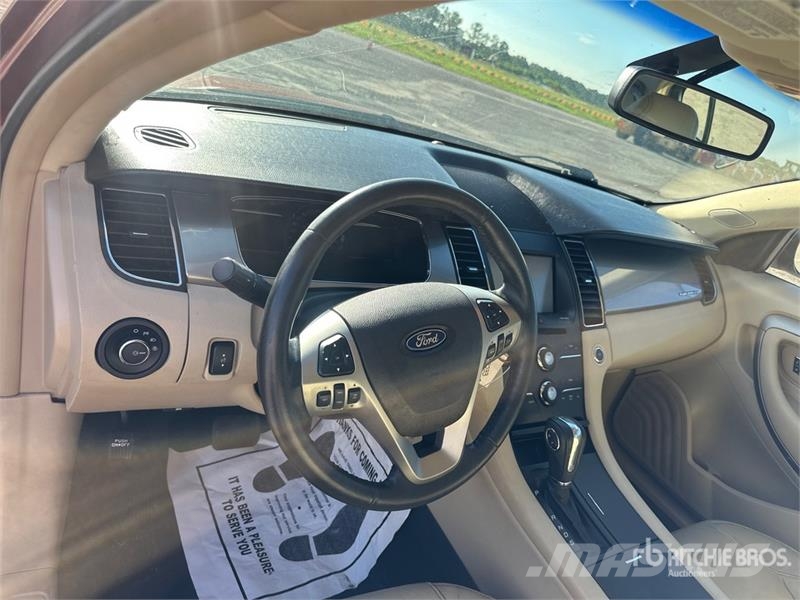 Ford Taurus SEL Automobile Otomobiller