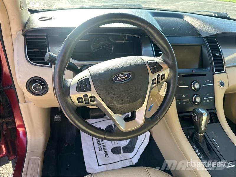 Ford Taurus SEL Automobile Otomobiller