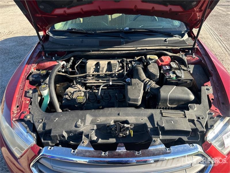 Ford Taurus SEL Automobile Otomobiller
