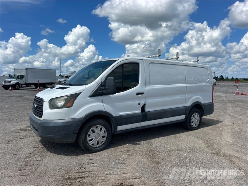 Ford Transit 150 Cargo Van Panel vans