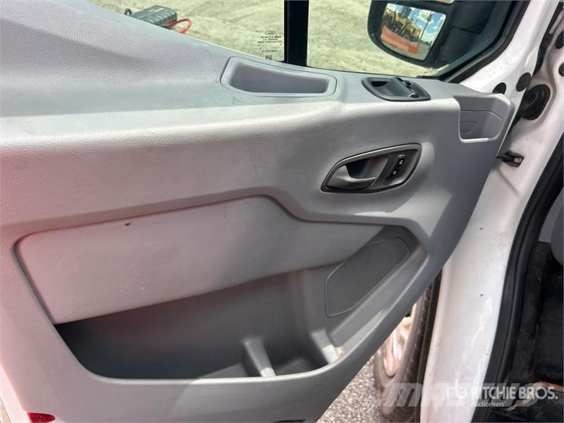 Ford Transit 150 Cargo Van Panel vans