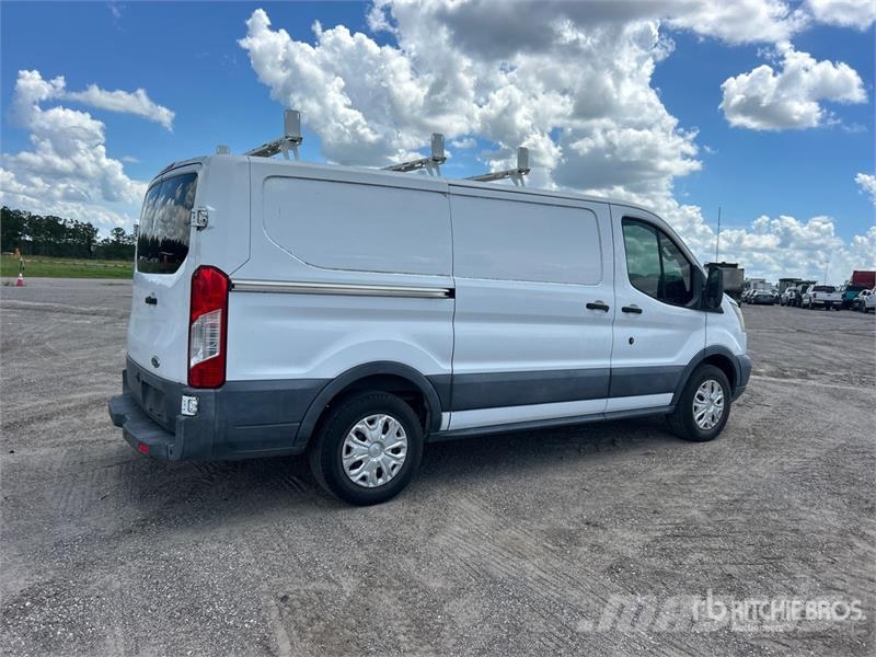 Ford Transit 150 Cargo Van Panel vans