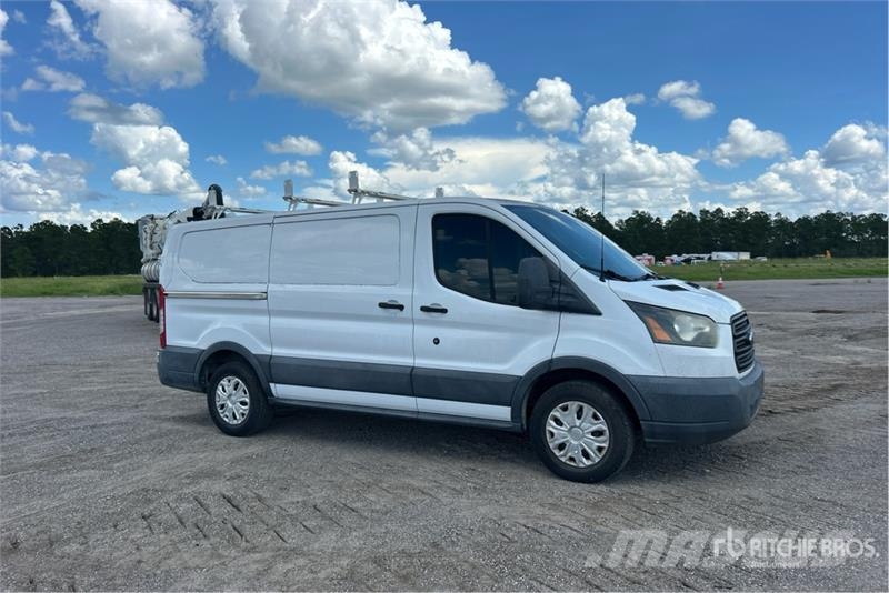 Ford Transit 150 Cargo Van Panel vans