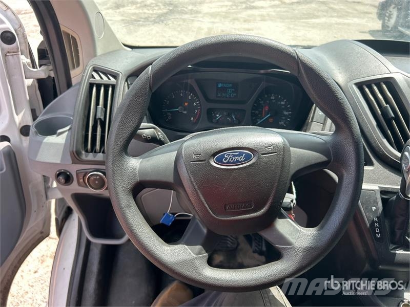 Ford Transit 150 Cargo Van Panel vans