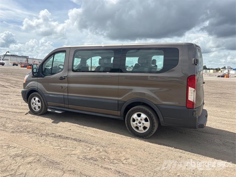Ford Transit 150 Passenger Van Dostavna vozila / kombiji