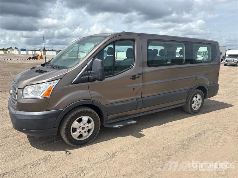 Ford Transit 150 Passenger Van Preču pārvadāšanas furgoni
