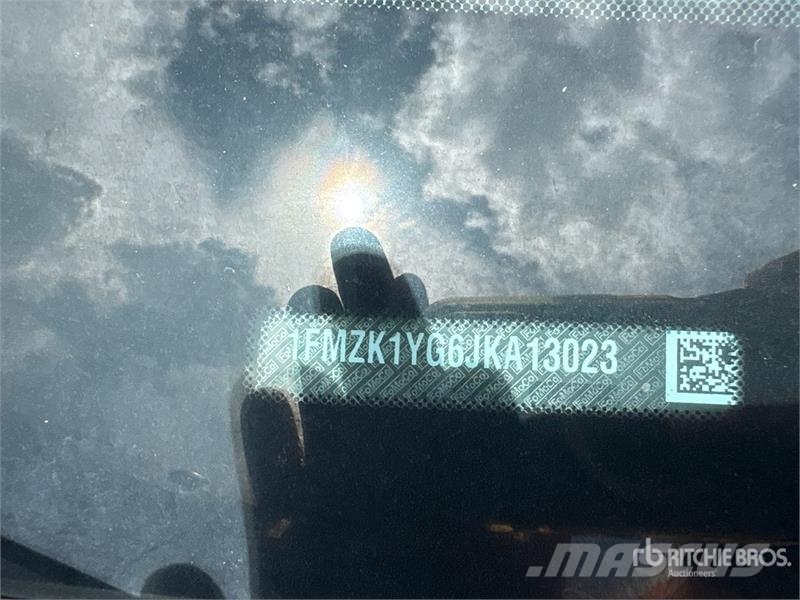 Ford Transit 150 Passenger Van Preču pārvadāšanas furgoni