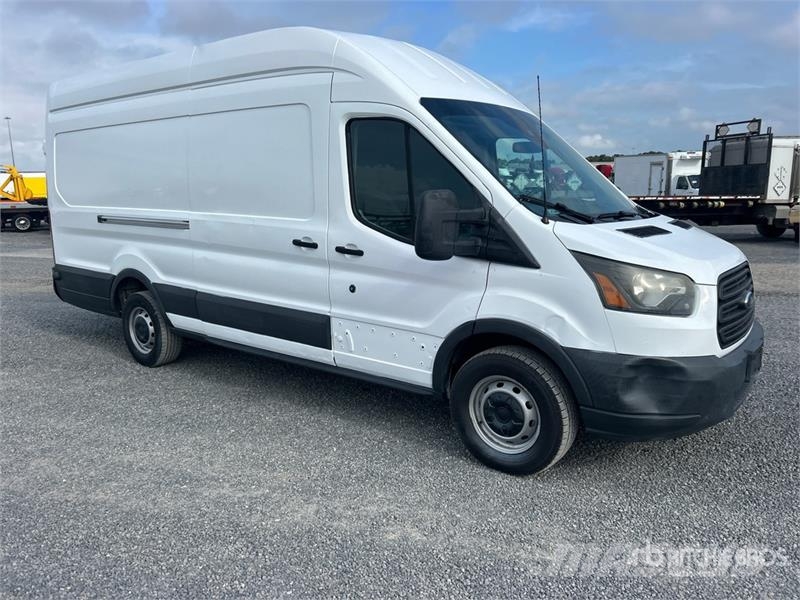 Ford Transit 250 Cargo Van Utilitara