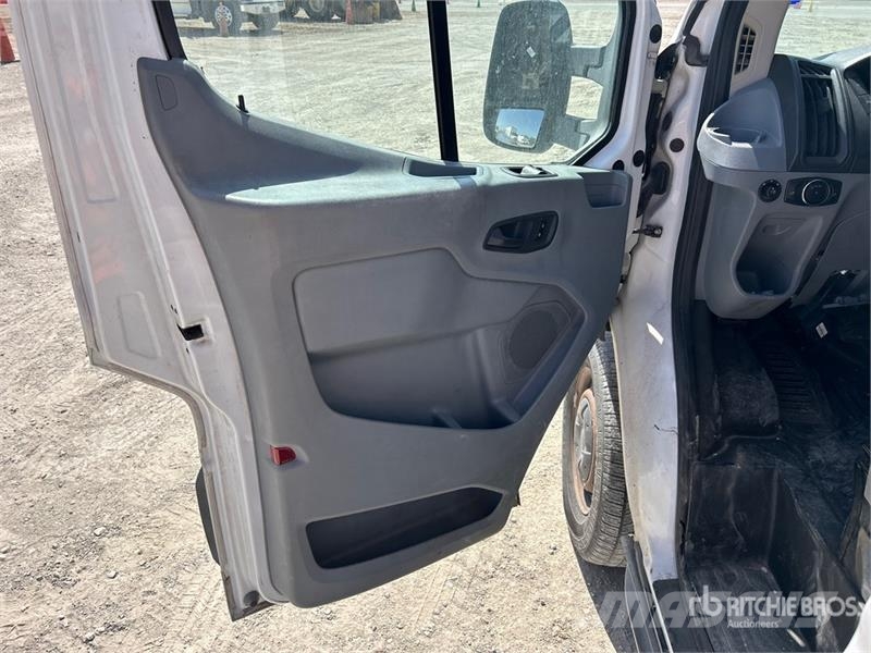 Ford Transit 250 Cargo Van Krovininiai furgonai
