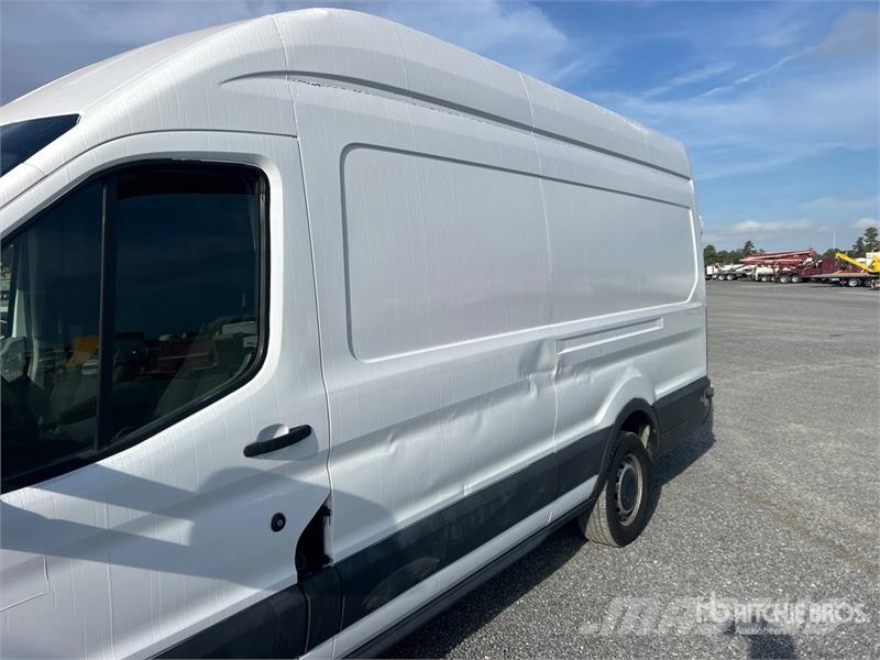 Ford Transit 250 Cargo Van Utilitara