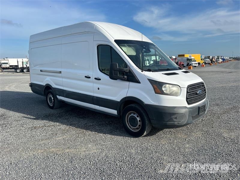 Ford Transit 250 Cargo Van Utilitara