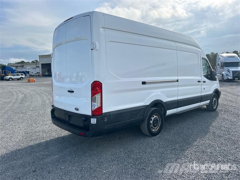 Ford Transit 250 Cargo Van Utilitara