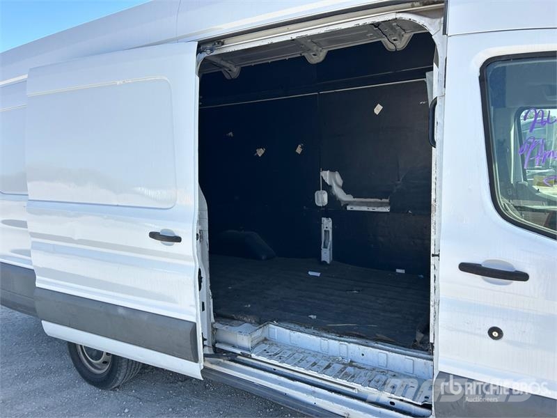 Ford Transit 250 Cargo Van Krovininiai furgonai