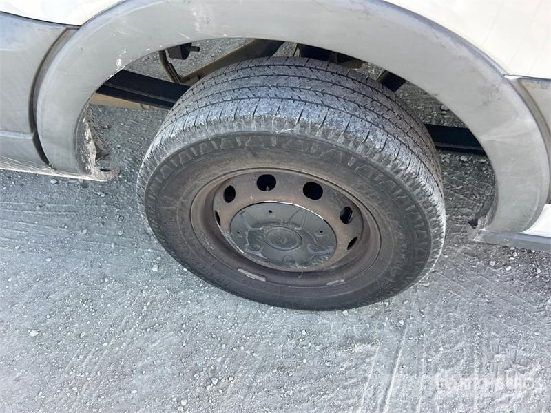 Ford Transit 250 Cargo Van Krovininiai furgonai