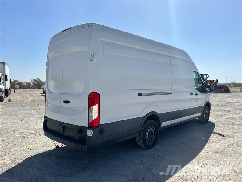 Ford Transit 250 Cargo Van Utilitara