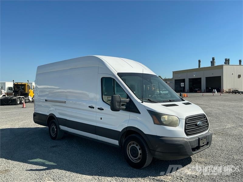 Ford Transit 250 Cargo Van Furgonetas cerradas