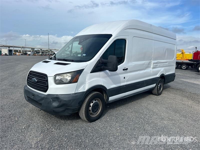 Ford Transit 250 Cargo Van Utilitara