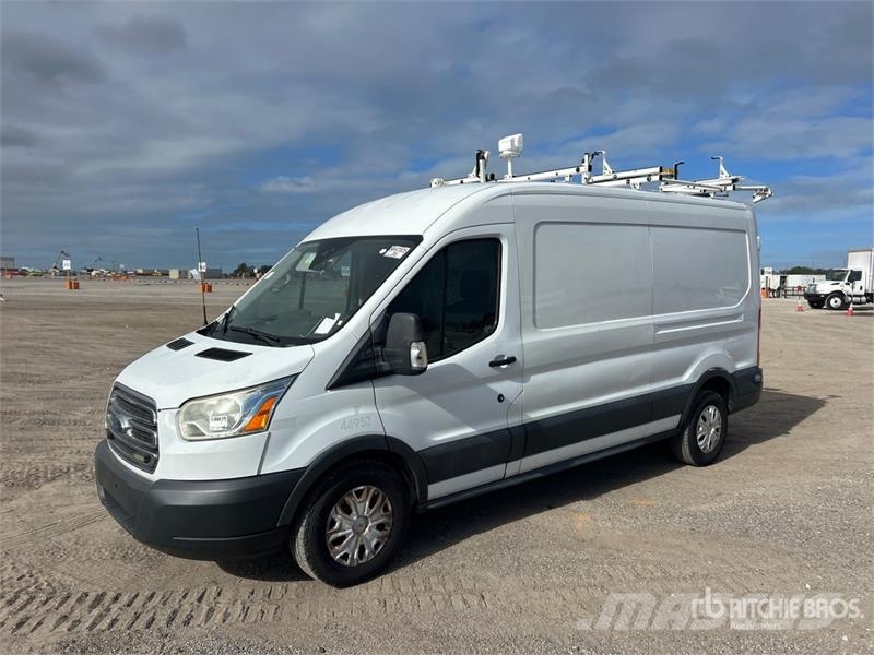 Ford Transit 250 Cargo Van Furgonetas cerradas
