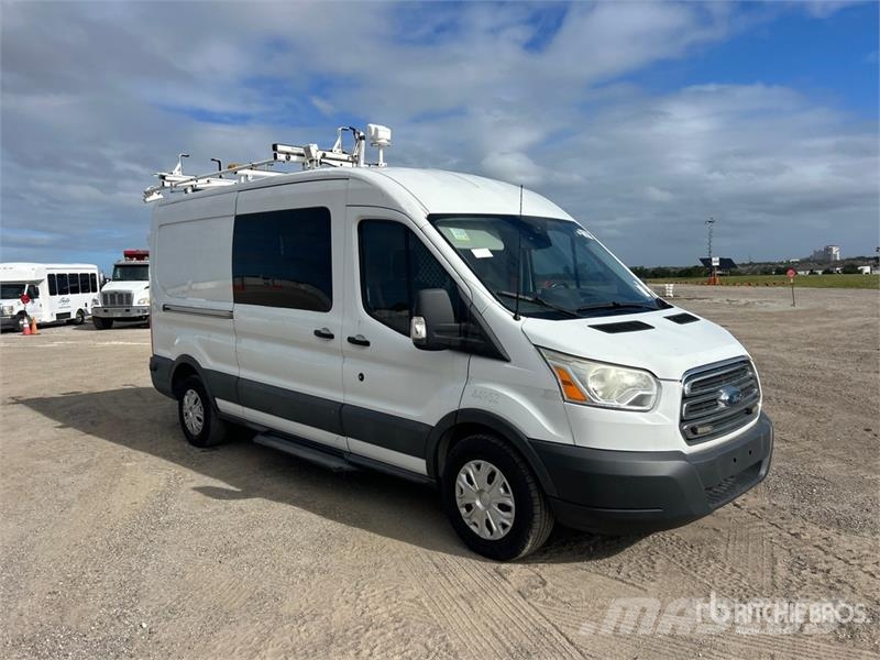 Ford Transit 250 Cargo Van Furgonetas cerradas