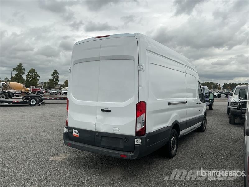 Ford Transit 250 Cargo Van (Inoperable) Furgonetas cerradas
