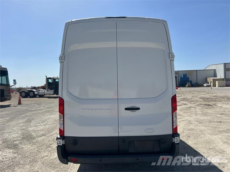 Ford Transit 250 Cargo Van Krovininiai furgonai