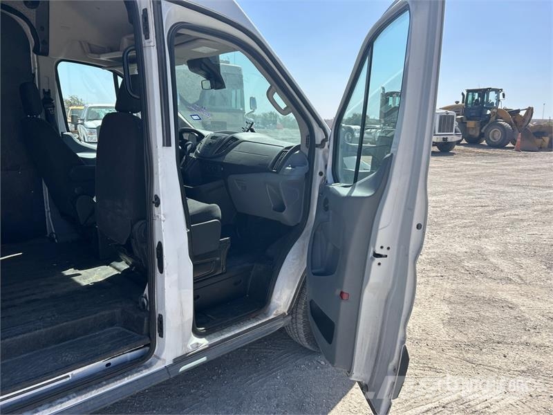 Ford Transit 250 Cargo Van Krovininiai furgonai