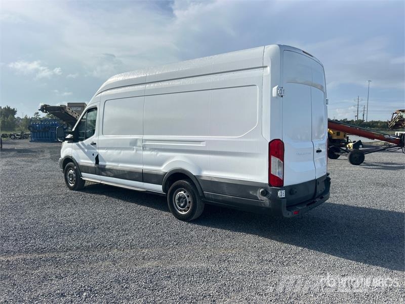 Ford Transit 250 Cargo Van Utilitara
