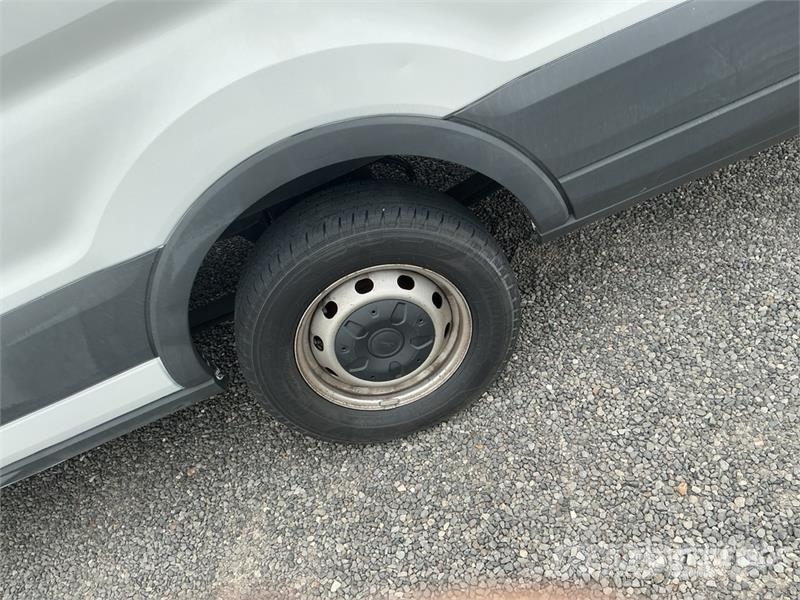 Ford Transit 250 Cargo Van (Inoperable) Furgonetas cerradas