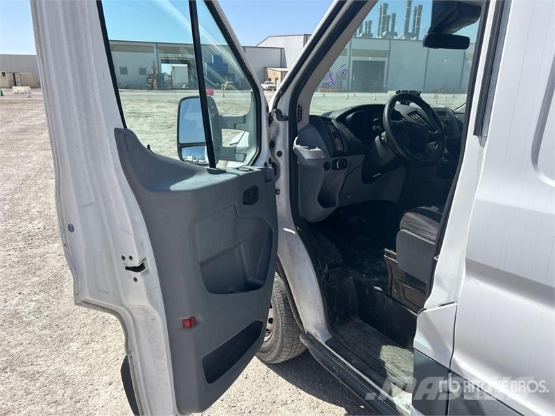 Ford Transit 250 Cargo Van Krovininiai furgonai