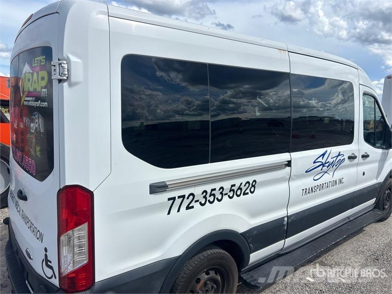 Ford Transit 350 Passenger Van 廂式貨物運輸車