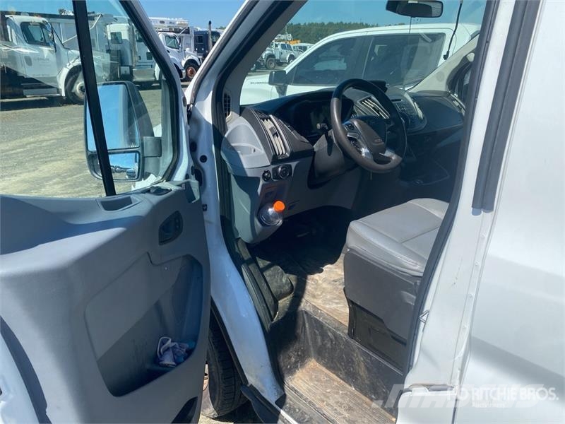 Ford Transit 350 Passenger Van Dostavna vozila / kombiji