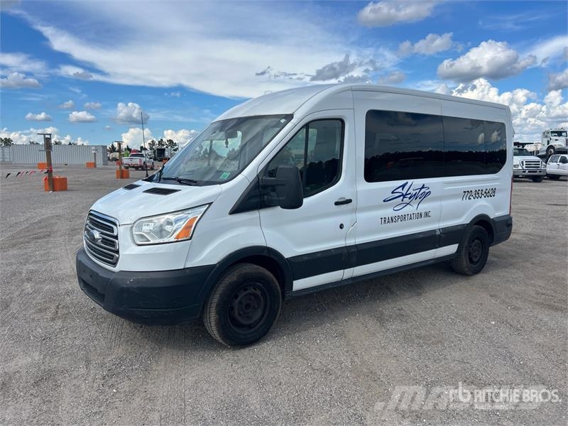 Ford Transit 350 Passenger Van 廂式貨物運輸車