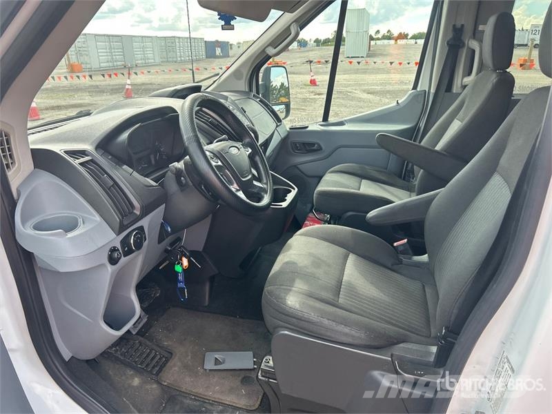 Ford Transit 350 Passenger Van 廂式貨物運輸車