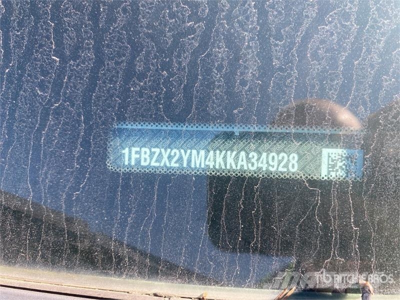 Ford Transit 350 Passenger Van Dostavna vozila / kombiji