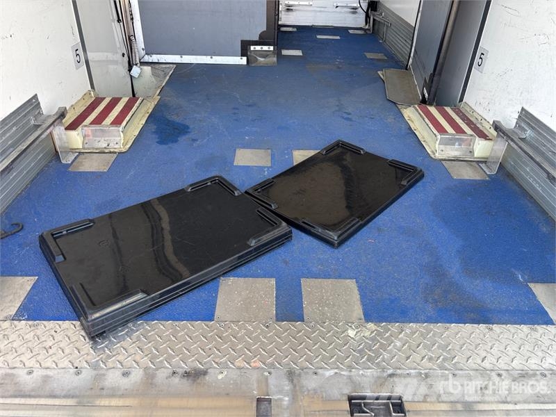 Ford Transit 4x2 Refrigerated Truck 溫控卡車