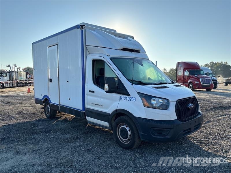 Ford Transit 4x2 Refrigerated Truck Hűtős
