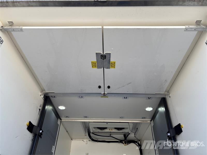 Ford Transit 4x2 Refrigerated Truck 溫控卡車