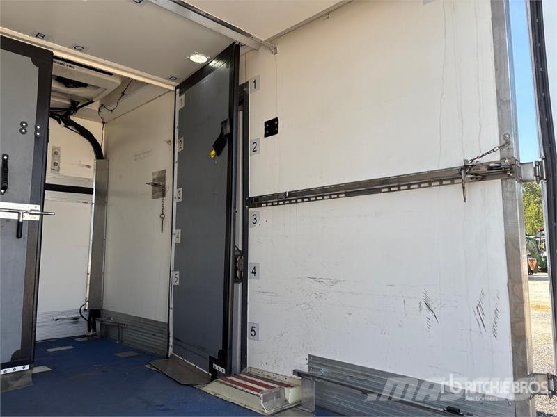 Ford Transit 4x2 Refrigerated Truck 溫控卡車