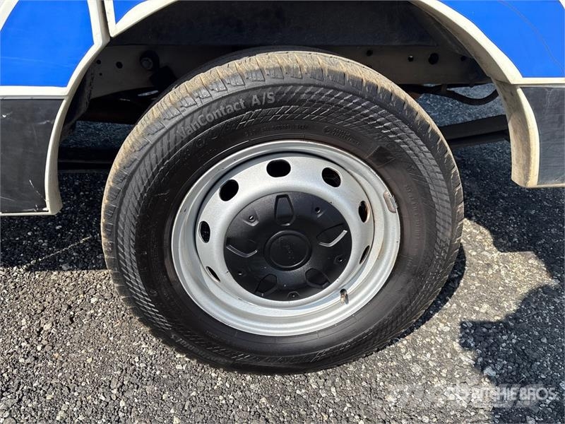 Ford Transit 4x2 Refrigerated Truck 溫控卡車