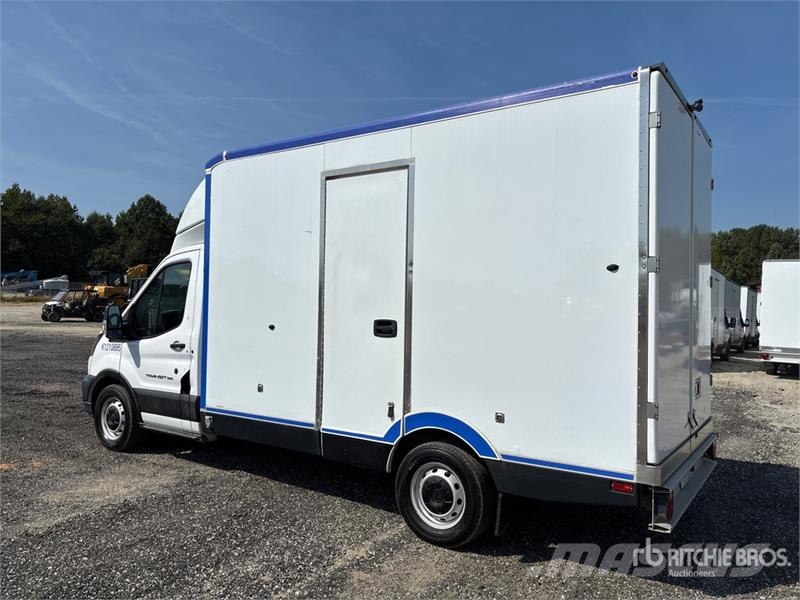 Ford Transit 4x2 Refrigerated Truck 溫控卡車