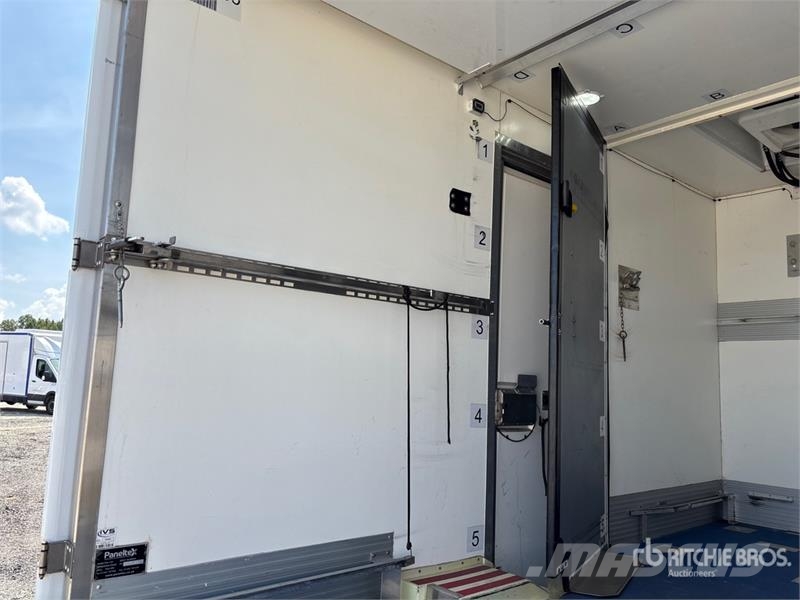 Ford Transit 4x2 Refrigerated Truck Tovornjaki hladilniki