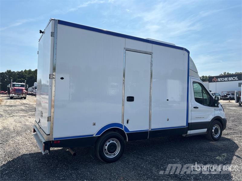 Ford Transit 4x2 Refrigerated Truck 溫控卡車