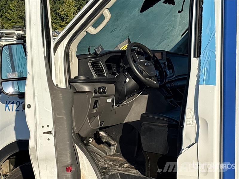 Ford Transit 4x2 Refrigerated Truck Hűtős