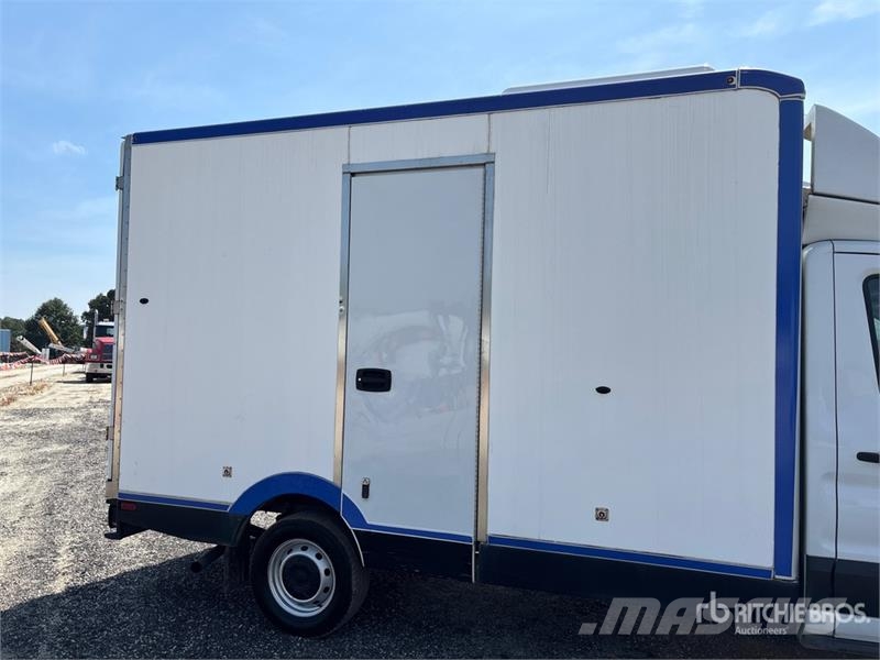 Ford Transit 4x2 Refrigerated Truck Camion frigorifique