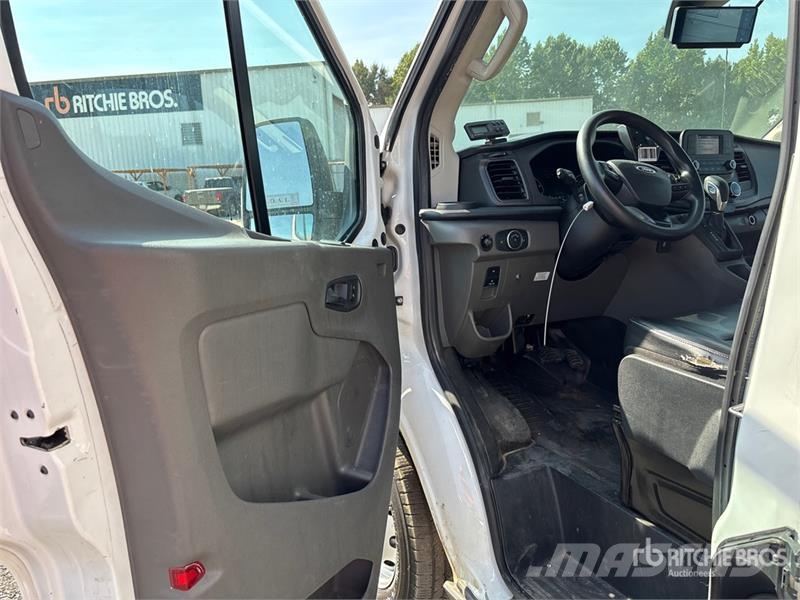 Ford Transit 4x2 Refrigerated Truck 溫控卡車