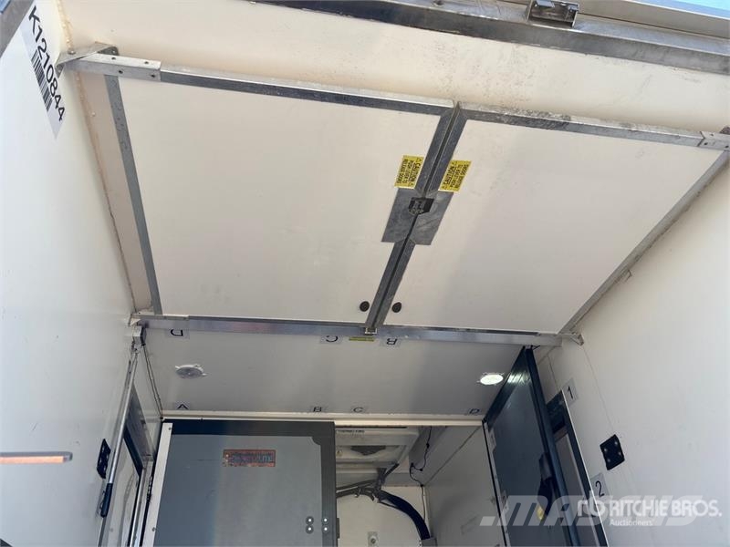 Ford Transit 4x2 Refrigerated Truck 溫控卡車