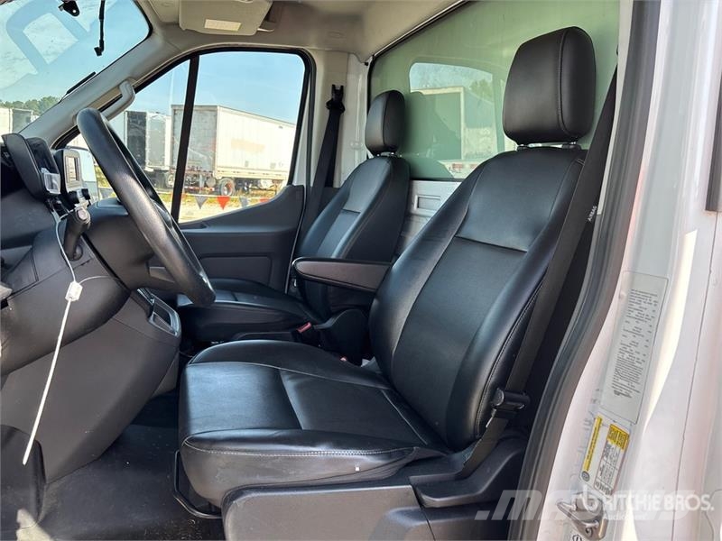 Ford Transit 4x2 Refrigerated Truck 溫控卡車