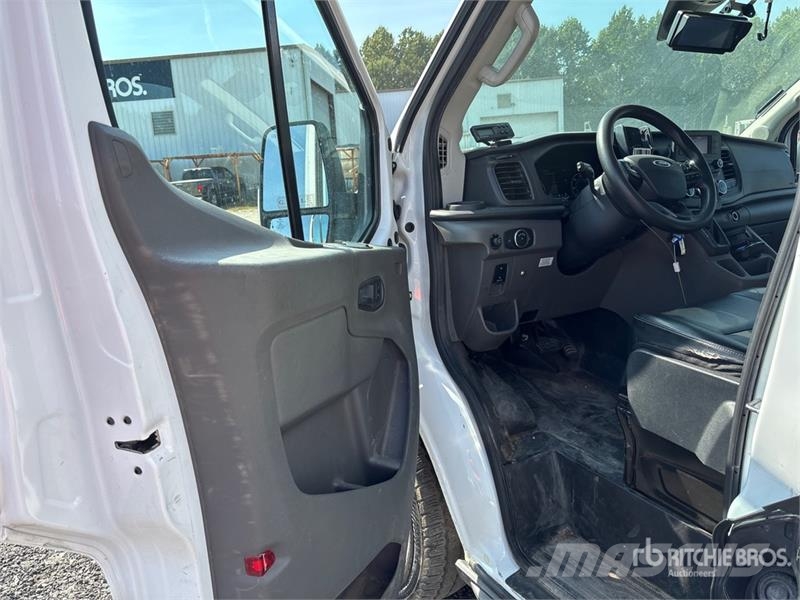 Ford Transit 4x2 Refrigerated Truck 溫控卡車