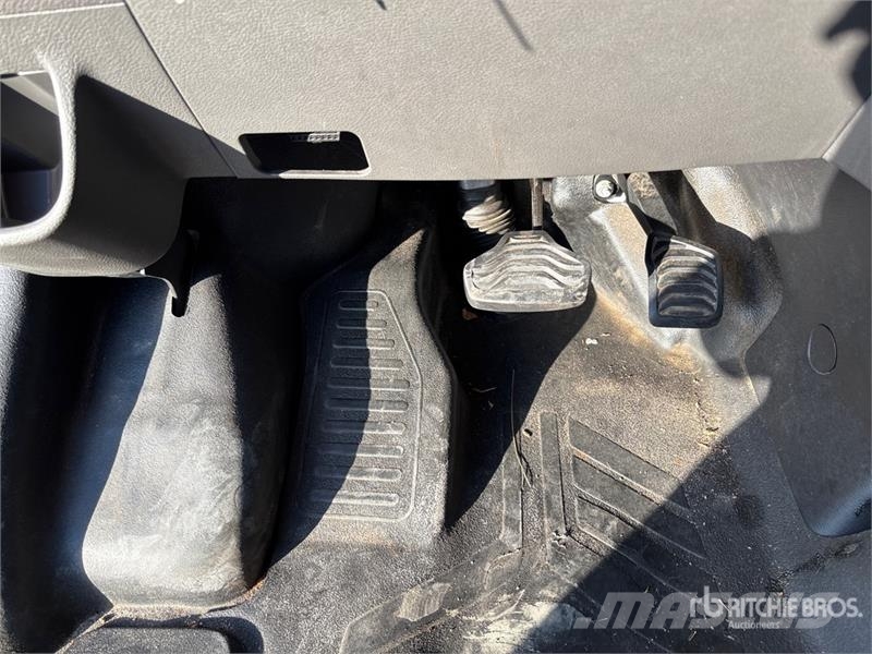 Ford Transit 4x2 Refrigerated Truck Hűtős