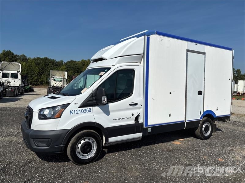 Ford Transit 4x2 Refrigerated Truck 溫控卡車